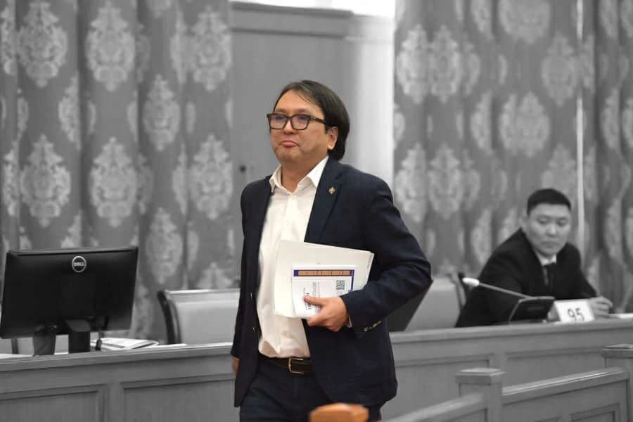 ХҮНий муухай арилдаггүй!