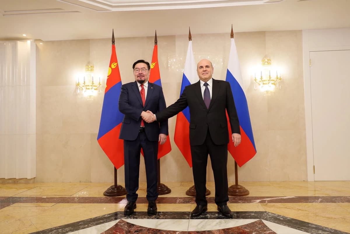 Оросын банкинд зөвшөөрөл олгох Г.Занданшатарын үг зөвхөн орос хэл дээр бий  