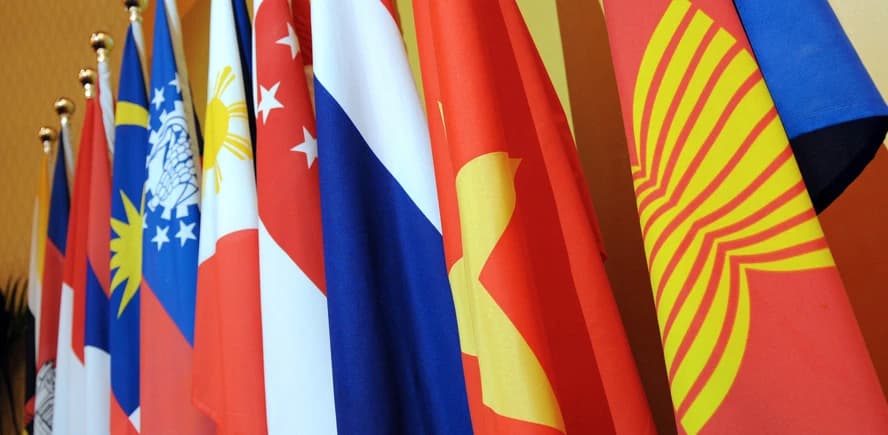 Олон улсын төрийн албаны удирдагчдын форумд оролцож байна