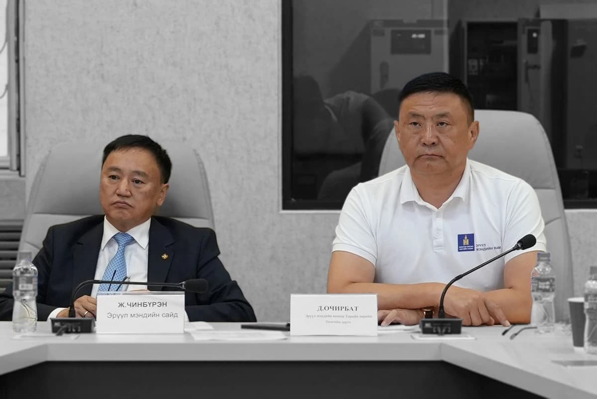 Эрүүл мэндийн салбар хүнээ ч эмчилж чадахгүй хүнд шатандаа оржээ!