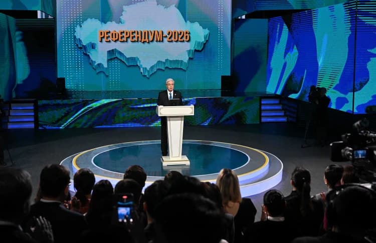 Супер Ерөнхийлөгчтэй байх Үндсэн хуулийн өөрчлөлтийг казахууд дэмжив