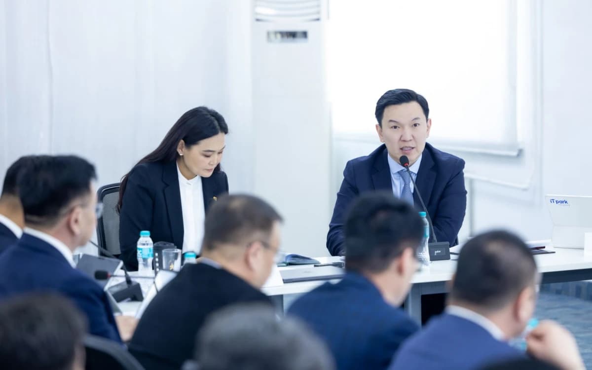 Н.Учрал: Засгийн газар цахим хөгжилд тулгуурласан эдийн засгийг хөгжүүлнэ