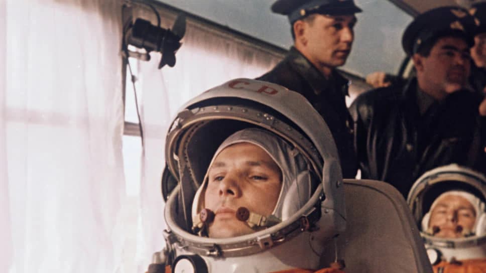 Сансрын гарааны өрсөлдөөн: ЗХУ ба АНУ 