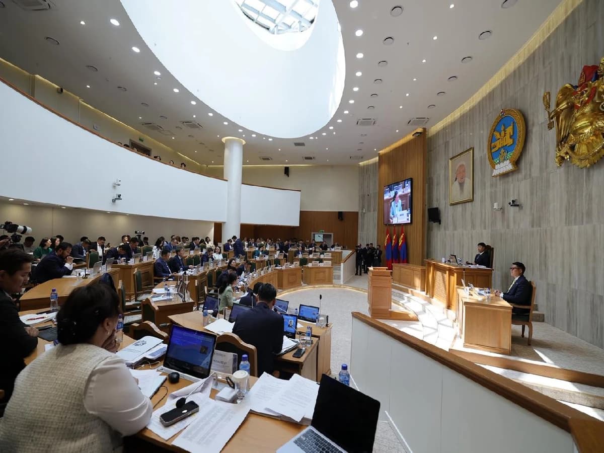 НИТХ-ын ээлжит VIII хуралдаанаар иргэдээс ирүүлсэн өргөдөл, гомдлын шийдвэрлэлтийн тайланг хэлэлцэв