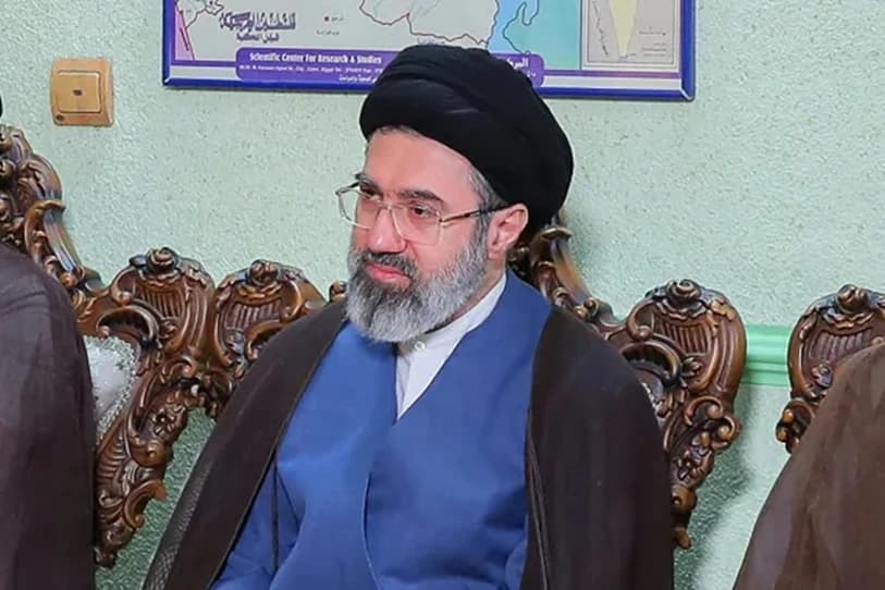 Хаменеи лалын ертөнцийг “бодит дайсан”-тайгаа нүүр тулахыг уриалав