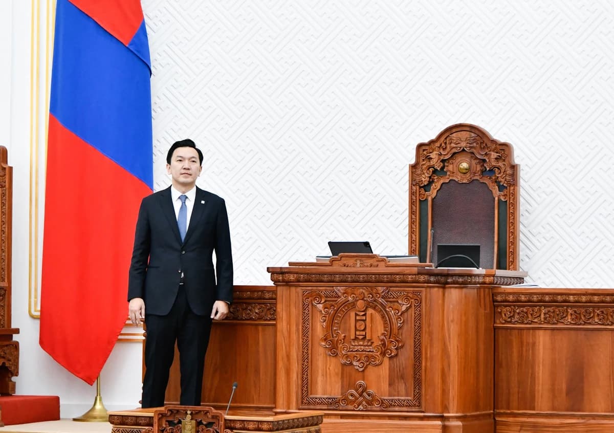 Н.Учрал “ид шид” амалсангүй!