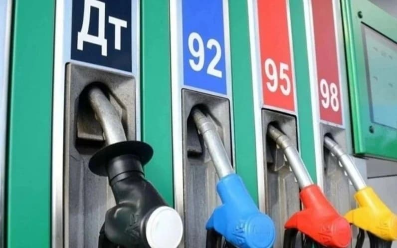 Дефицит топлива вынудил Монголию продавать бензин по номерам авто